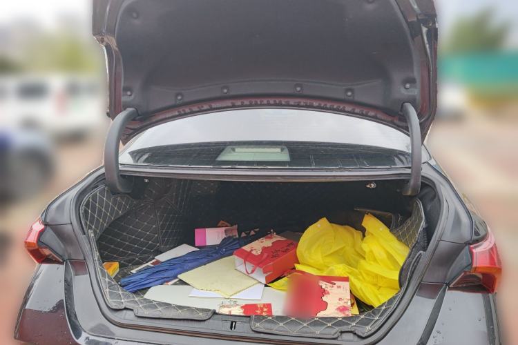 Used Toyota Avalon 2019 2.0L Luxury Edition China VI Standard Trunk