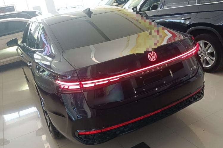Used Volkswagen Passat 2025 Pro 380TSI Starry Dragon Edition
