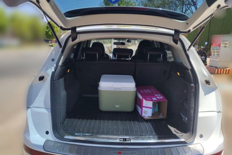 Used Audi Q5 2015 40 TFSI Trendy Edition Trunk