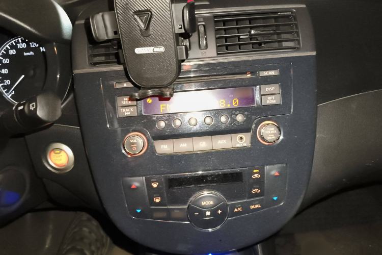 Used Nissan Tiida 2013 1.6L CVT Cool Cafe Edition
