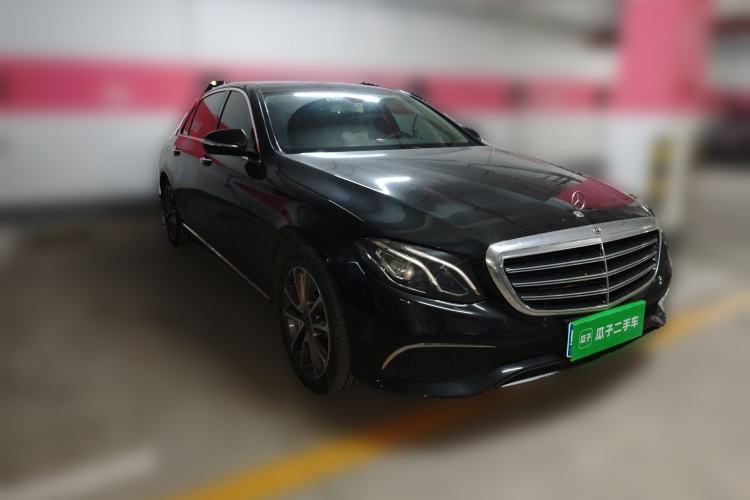 Used Mercedes-Benz E-Class 2020 E 260 L Front Right 45 Deg