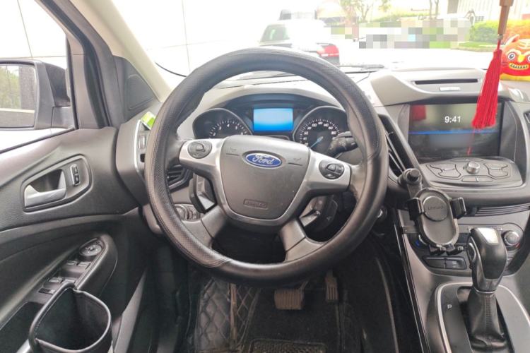 Used Ford Kuga 2013 2.0L GTDi Four-Wheel-Drive Sport Model Steering Wheel