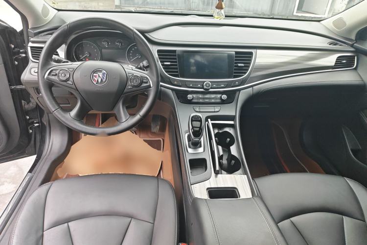 Used Buick LaCrosse 2021 552T Luxury Version Center Console