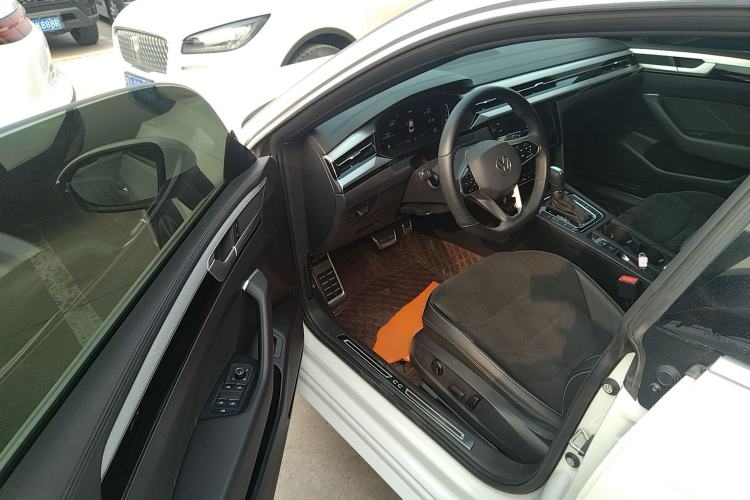 Used Volkswagen FAW-Volkswagen CC 2023 330TSI Ignite Edition Driver Seat