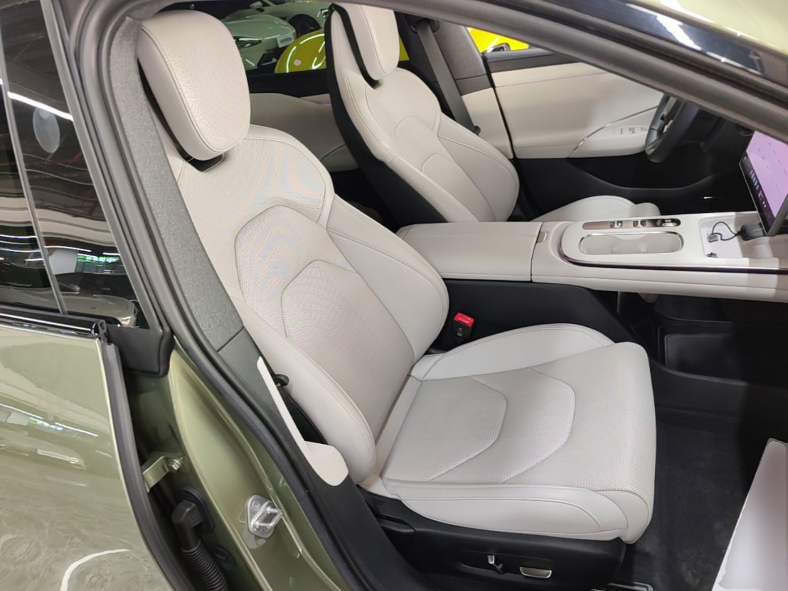 Xiaomi Auto SU7 2024 Rear-Drive Long-Range Intelligent Driving Version — снимка 19