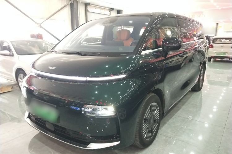 Used Geely Galaxy LEVC L380 2024 140-Degree 6-Seater All-Wheel-Drive Ultra