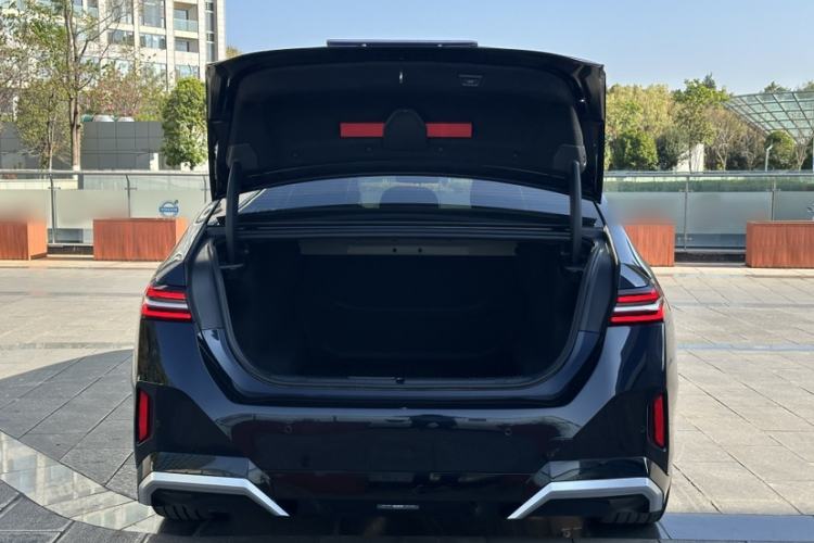 Used BMW 5 Series 2024 525Li M Sport Package
