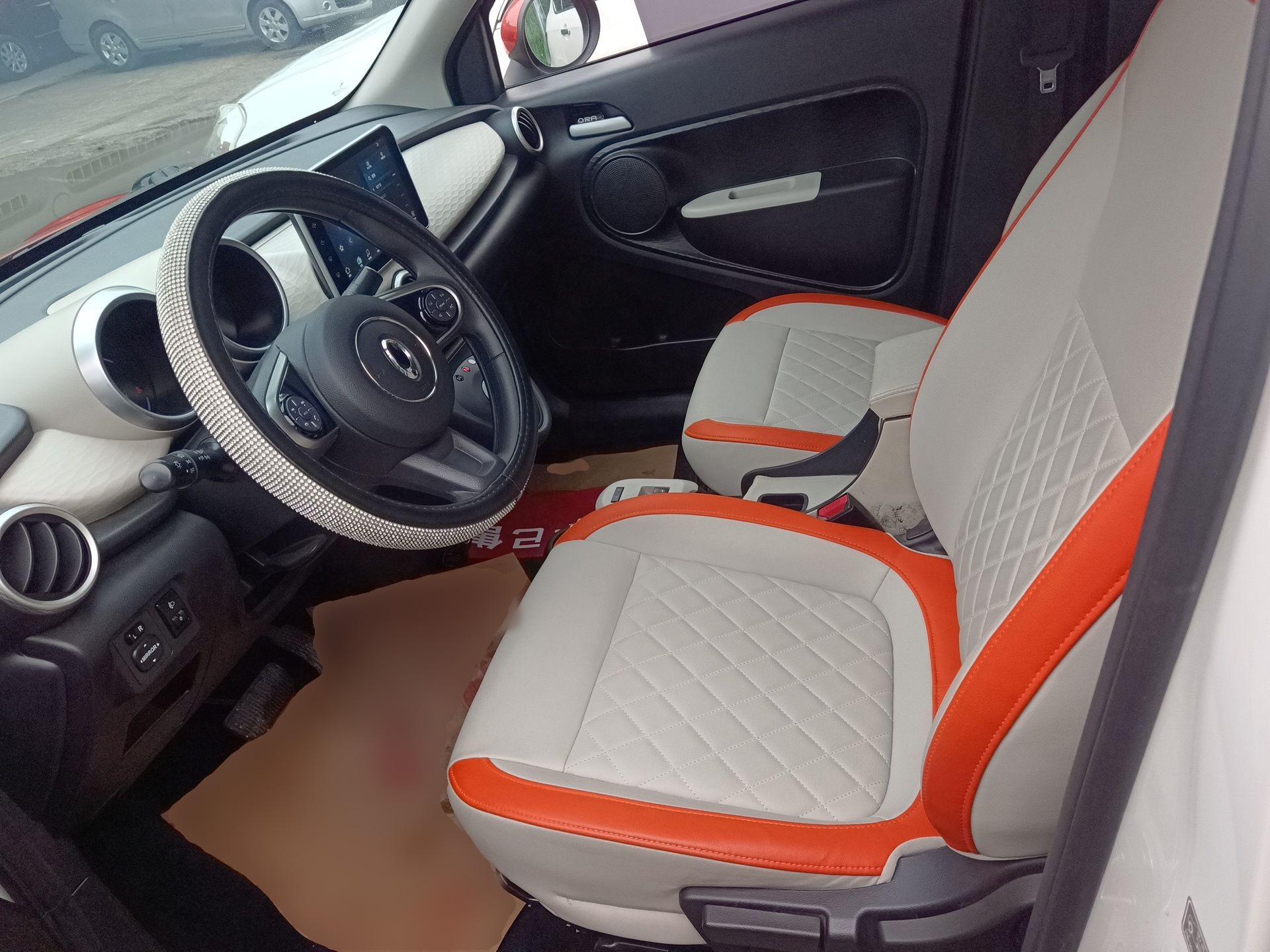 Переднее сиденье в автомобиле