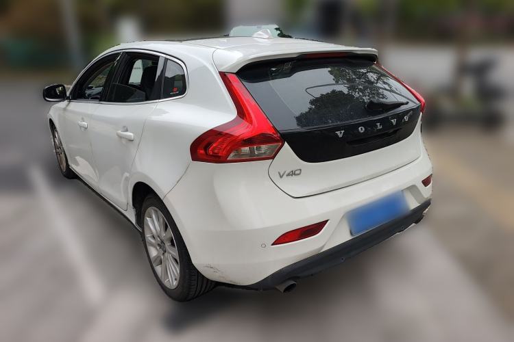Used Volvo V40 2015 1.6T Zhiya Edition
