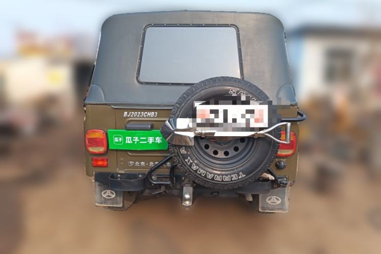 Used BAW 212 Classic 2016 2.0L Triangular Door Four-Wheel Drive Luxury Version China V
