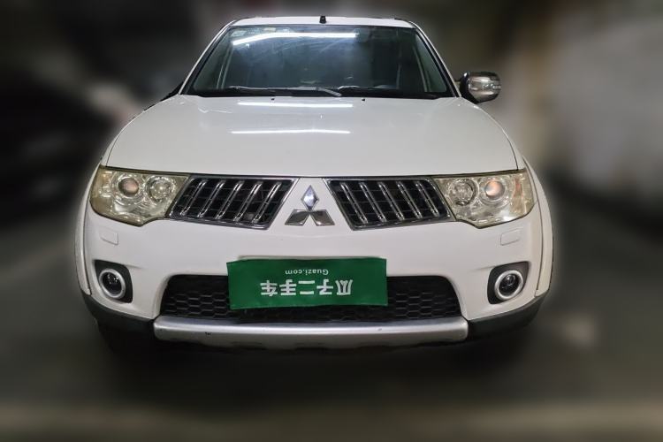 Used Mitsubishi Pajero Sport 2011 3.0L Luxury Navigation Edition