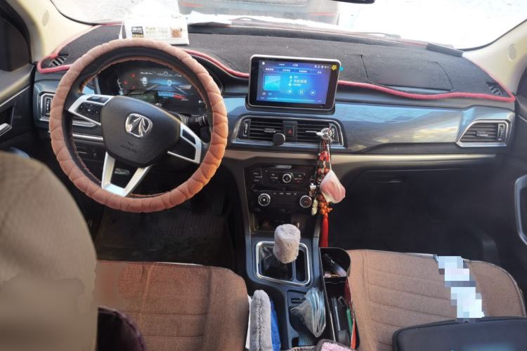 Used BAIC Weiwang M60 2017 1.5L Manual Platinum Edition
