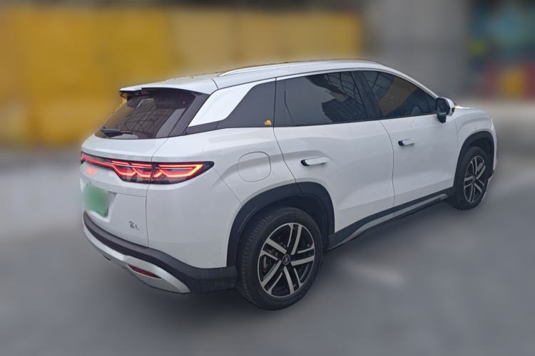 Used BYD Song L DM-i 2024 75km Leading Edition
