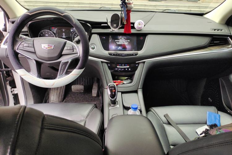 Used Cadillac XT5 2018 25T Luxury Model
