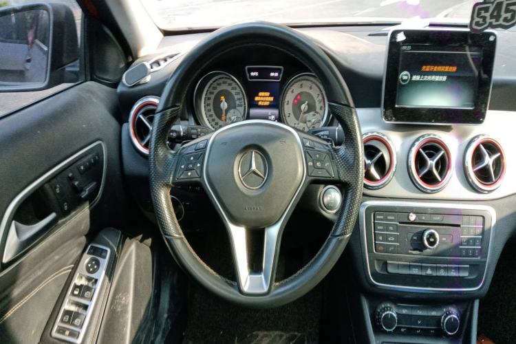 Used Mercedes-Benz GLA 2016 GLA 200 Sport Edition Steering Wheel
