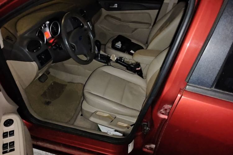 Used Ford Focus 2013 Hatchback Classic 1.8L Automatic Fashion Edition Left Front Seat