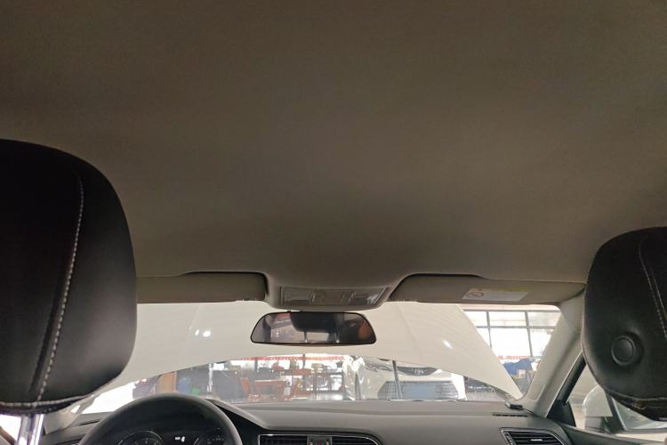 Used Volkswagen Lamando 2017 230TSI DSG Fashion Edition
