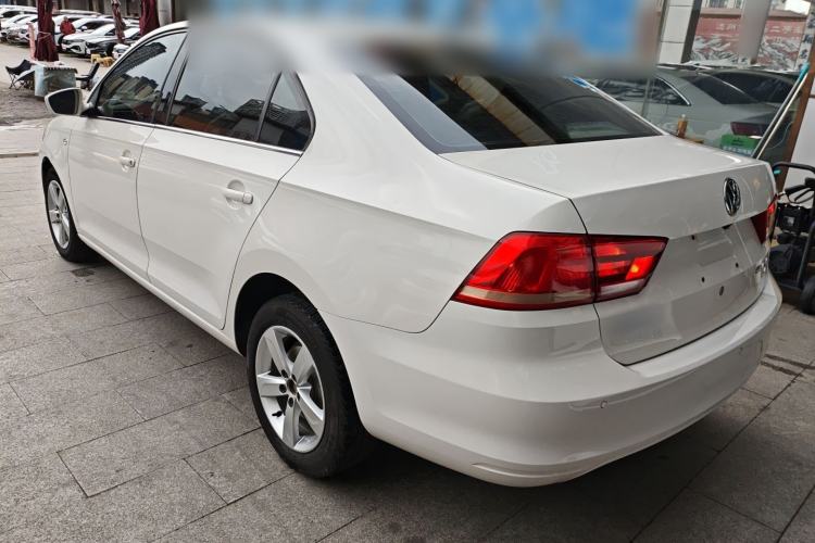 Used Volkswagen Santana 2015 1.6L Automatic Comfort Edition
