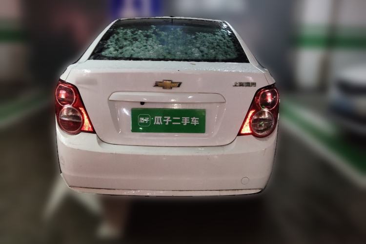 Used Chevrolet Aveo Sonic 2011 Sedan 1.4L MT SL