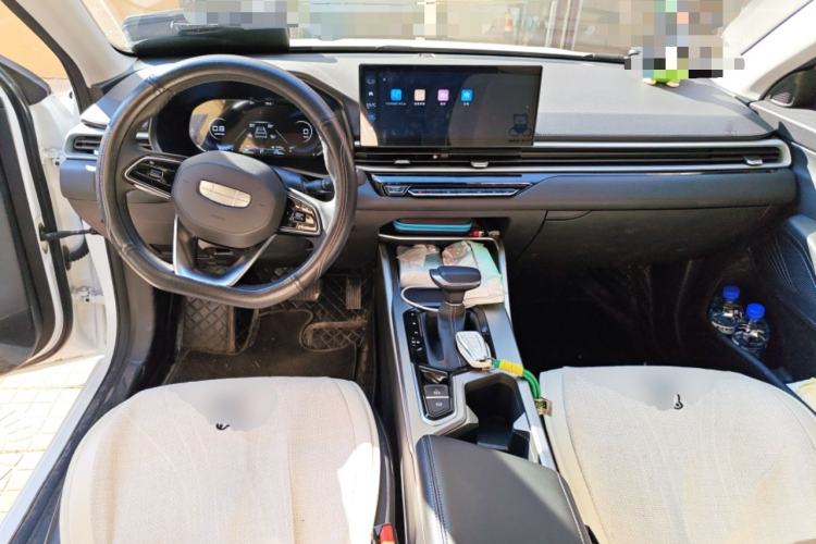 Used Geely Auto Emgrand 2025 4th Generation 1.5L CVT Longteng Edition Center Console