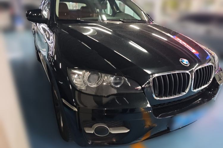 Used BMW X6 2009 xDrive35i Front Right 45 Deg