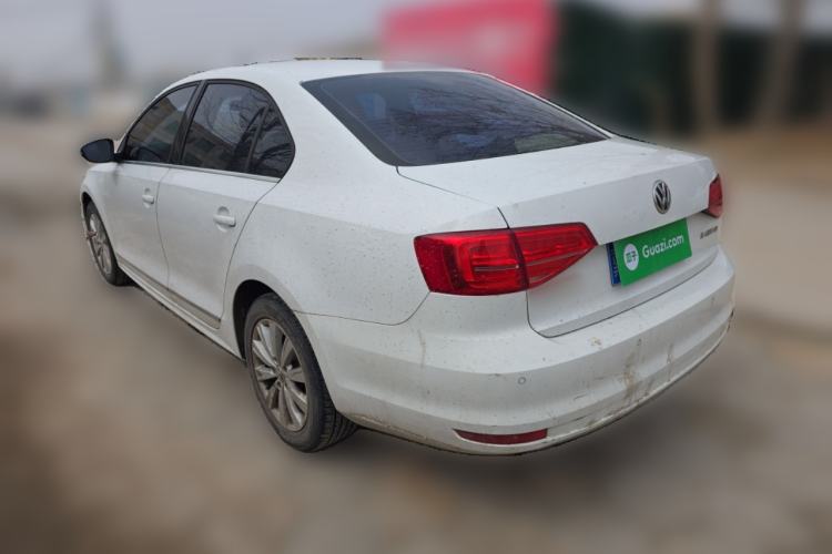 Used Volkswagen Sagitar 2015 1.6L Manual Comfort Model