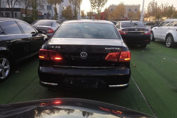 Used Volkswagen Magotan 2015 2.0 TSI Prestige Model