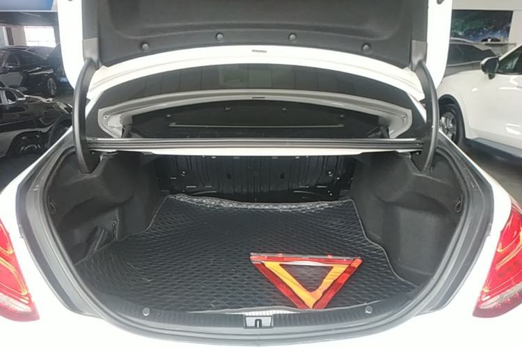 Used Mercedes-Benz C-Class 2017 Restyled C 180 L Fashion Edition Sport Version
