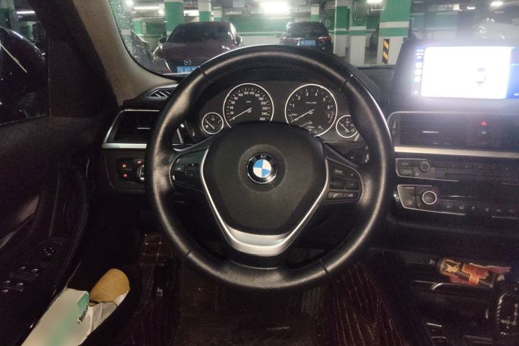 Used BMW 3 Series 2016 328Li Fashion Model Steering Wheel
