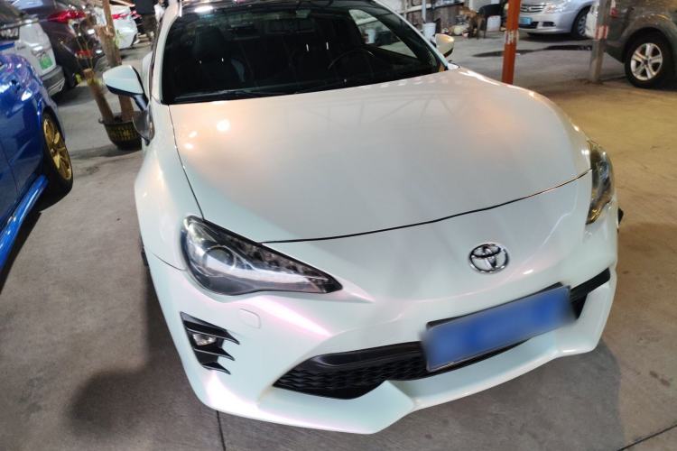 Used Toyota 86 2017 2.0L Manual Luxury Version