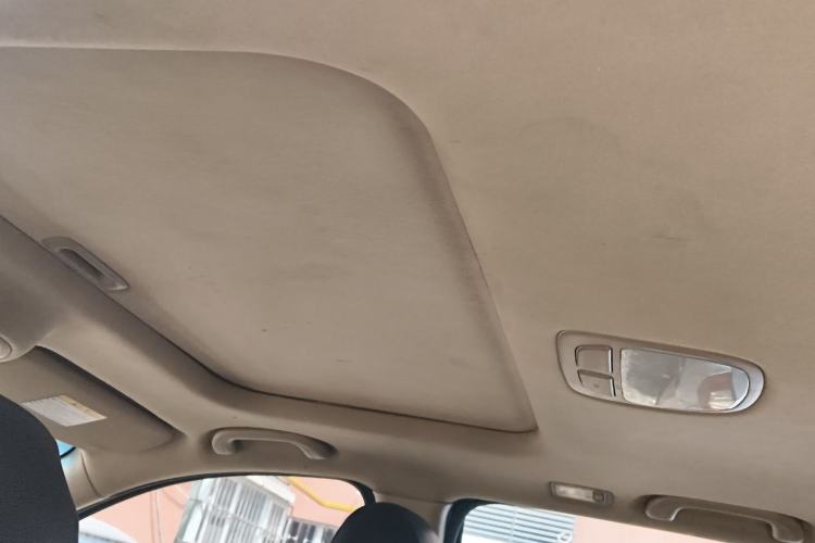 Used Hyundai Santa Fe Classic 2011 2.4 Comfort Edition 7-Seater Two-Wheel Drive Headliner