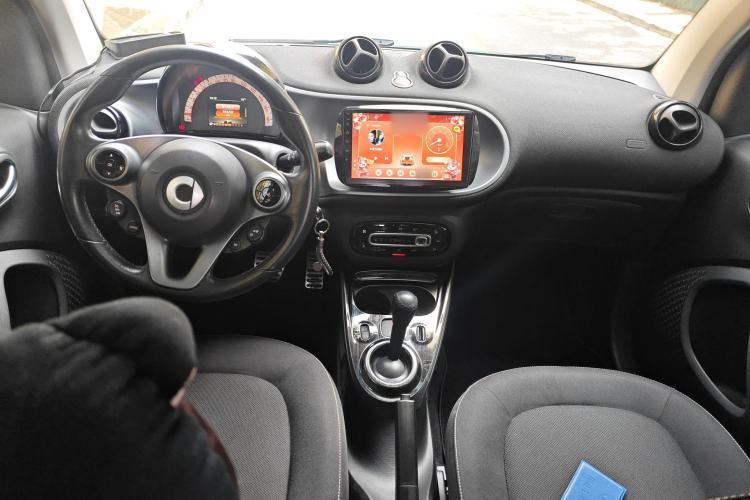Used smart fortwo 2015 1.0L 52 kW Hardtop Passion Edition
