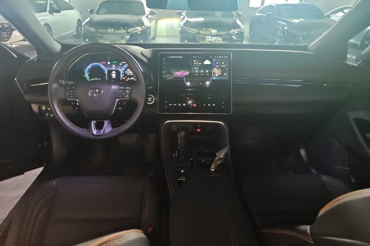 Used Toyota Avalon 2024 Dual-Engine 2.5L XLE Premium Edition
