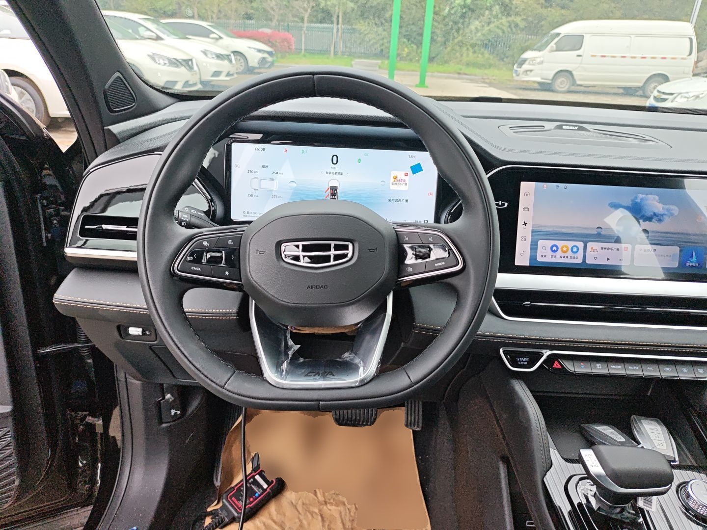Geely Auto Monjaro L 2024 2.0TD DCT EVO Two-Wheel Drive Long-Range Version — снимка 13