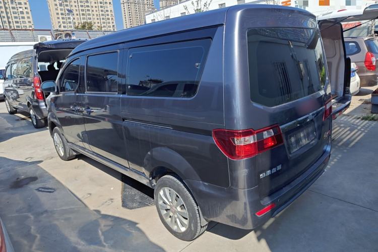 Used Jinbei Gold Hiace M Classic 2023 Panda Edition 1.5L Travel Lion Passenger Van 5/6/7 Seats