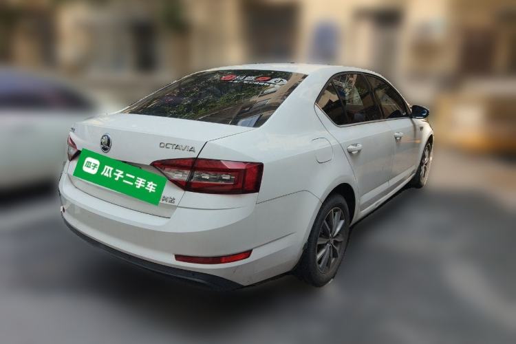 Used Skoda Octavia 2018 1.6L Automatic Comfort Edition
