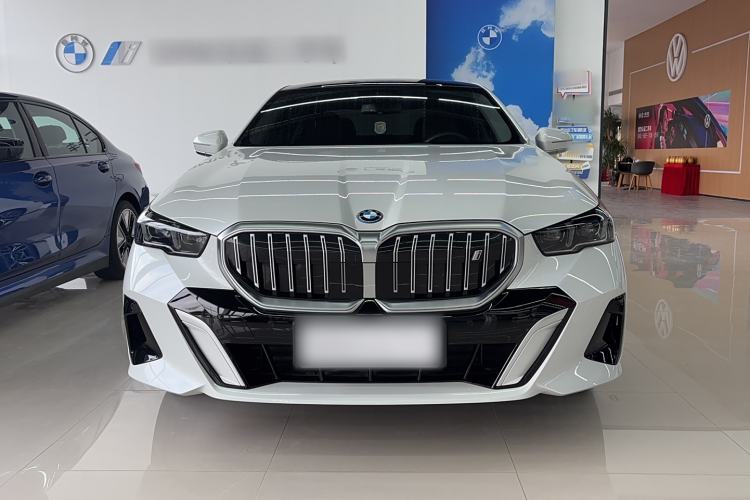 Used BMW i5 2024 eDrive 35L M Sport Package
