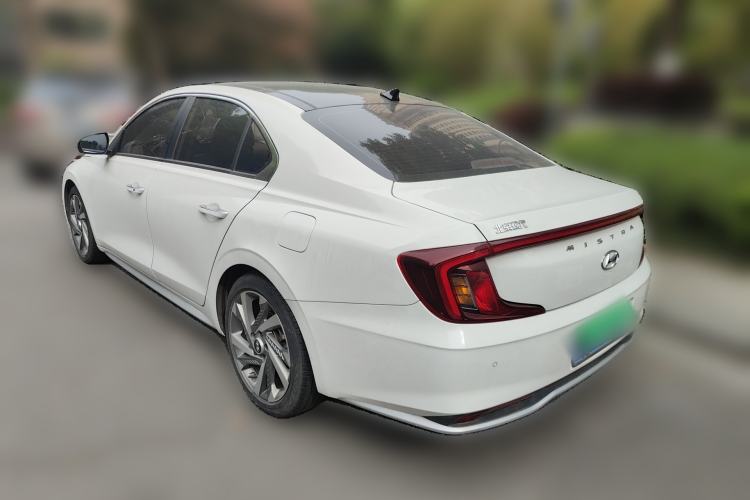 Used Hyundai Mistra 2021 1.8L CVT LUX Premium Edition Rear Left 45 Deg