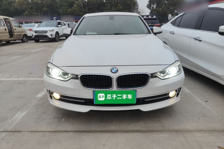 Used BMW 3 Series 2015 316Li Fashion Model
