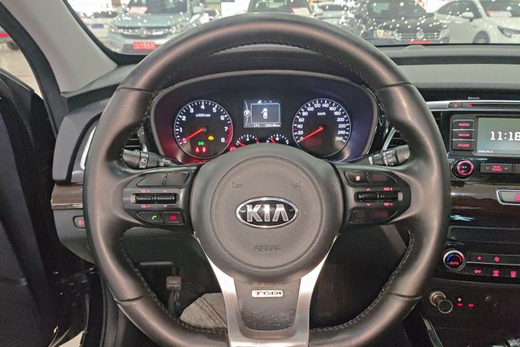 Used Kia K4 2017 1.6T Automatic T-DLX Turbo Steering Wheel