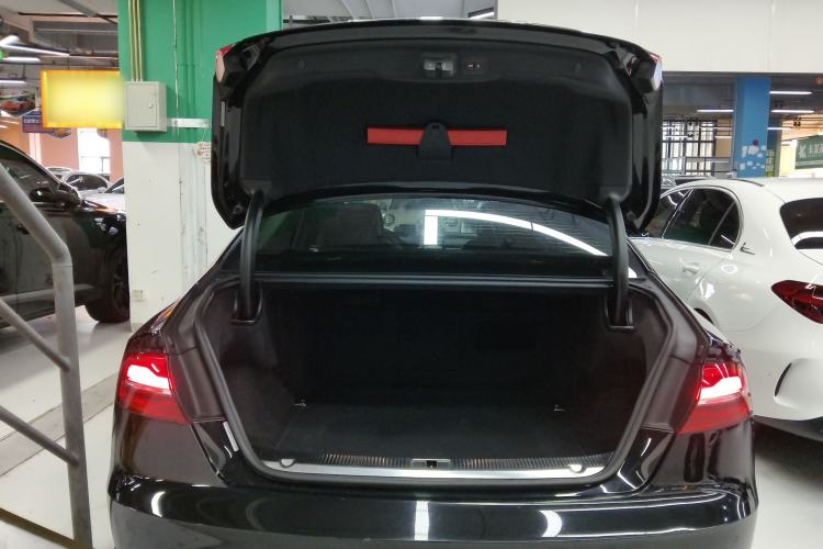 Used Audi A8 2017 A8L 45 TFSI quattro Comfort model
