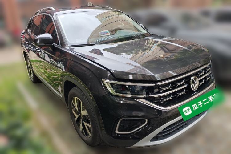 Used Volkswagen Tayron 2023 330TSI Two-Wheel-Drive Luxury Plus Advanced Version Front Right 45 Deg