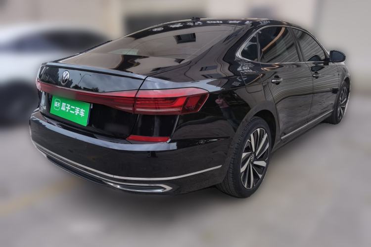 Used Volkswagen Passat 2022 380TSI Flagship Edition Rear Right 45 Deg