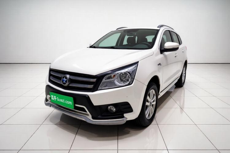 Used Venucia T70 2016 2.0L CVT Smart Choice Edition Guazi used car, China used car export, Used car for sale, Used  cars, Cheapest cars for sale