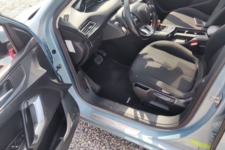 Used Peugeot 308S 2015 1.2T Automatic Jingchi Edition Driver Seat