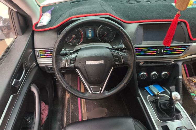 Used Haval H6 2018 Red-Label Sport Version 1.5T Manual Two-Wheel Drive Elite Model Steering Wheel