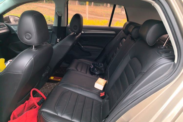 Used Volkswagen Golf 2015 1.4TSI Automatic Luxury Model Left Rear Seat