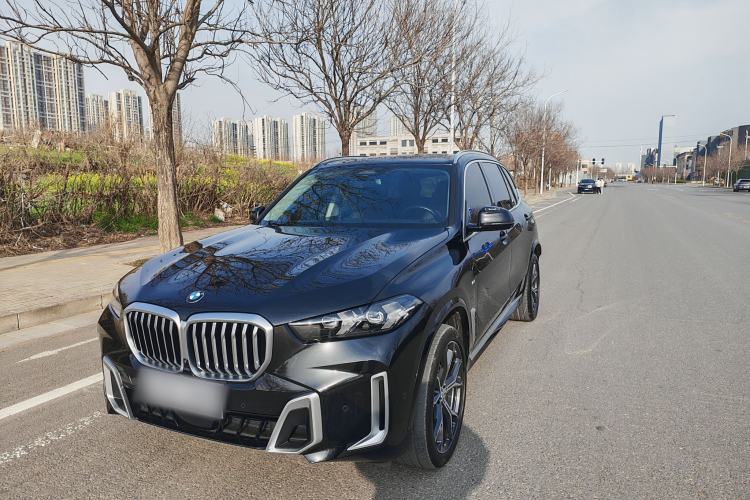 Used BMW X5 2023 xDrive 30Li Luxury M Sport Package