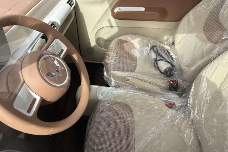 Used Wuling Hongguang MINIEV 2024 3rd Generation 215km Youth Edition