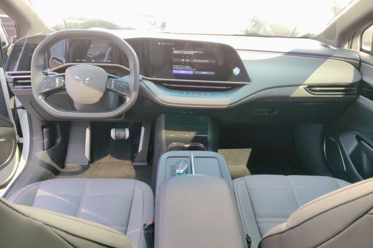 Used Hongqi EH7 2024 760 Pro+ Four-Wheel Drive Version
